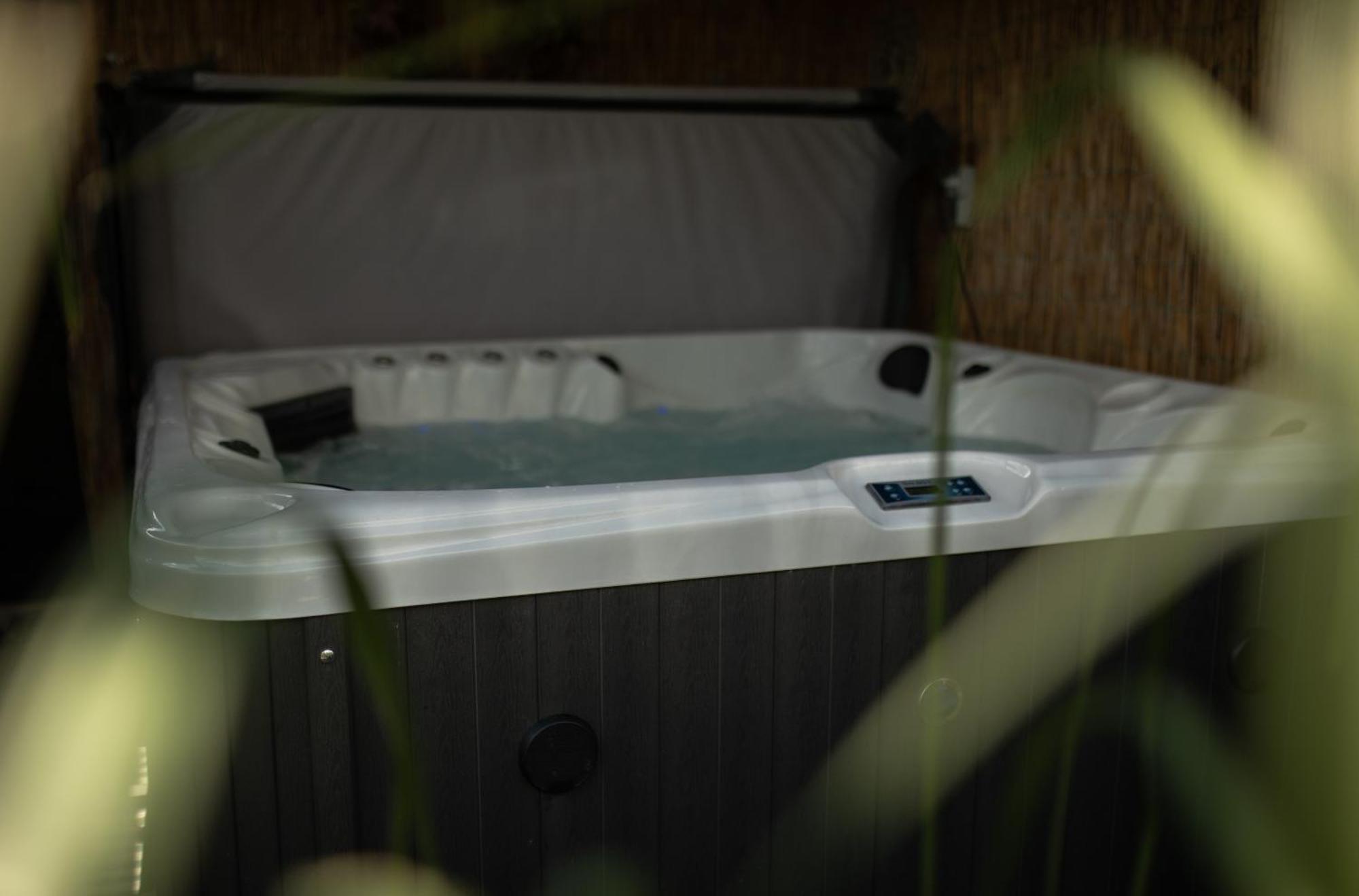 Drents Genieten - Riegheide Met Prive Jacuzzi Erm Exterior foto